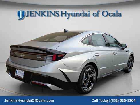 New 2026 Hyundai Sonata SEL image 3