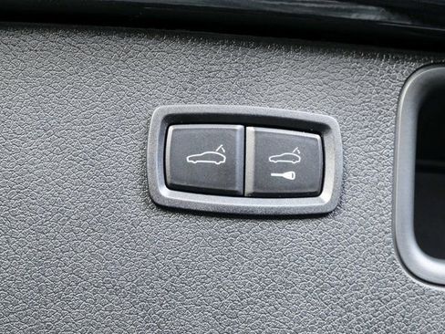 New 2026 Porsche Macan image 31