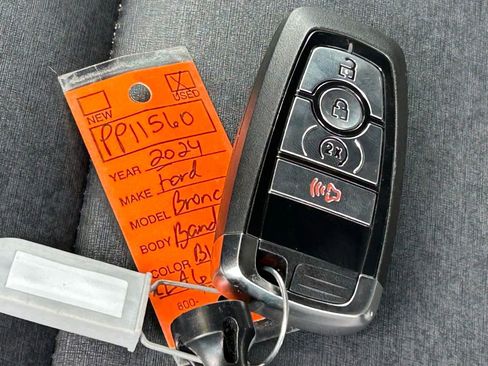 Used 2024 Ford Bronco Badlands AWD/4WD image 52