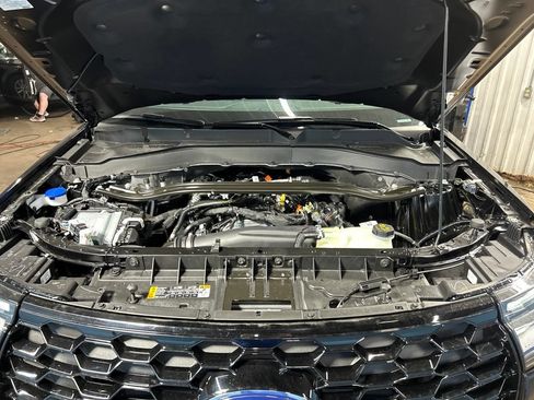 New 2026 Ford Explorer ST-Line w/ ST-Line Street Pack AWD/4WD image 57