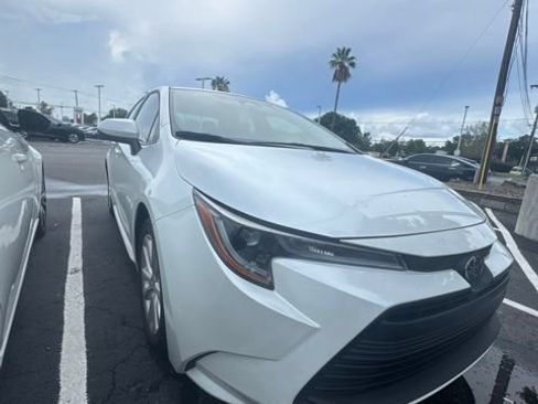 Used 2023 Toyota Corolla LE w/ LE Convenience Package FWD image 10