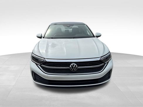 Used 2024 Volkswagen Jetta SEL FWD image 9