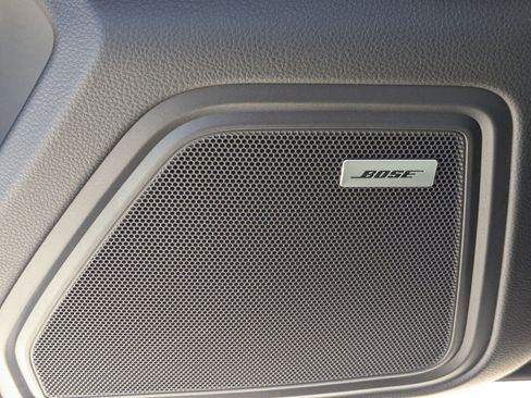 Certified 2025 Porsche Macan image 15