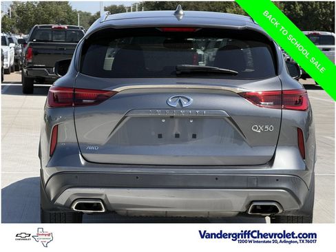 Used 2021 INFINITI QX50 Luxe w/ Appearance Package AWD/4WD image 5
