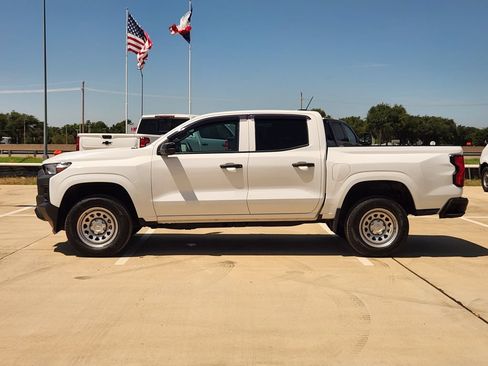 Used 2024 Chevrolet Colorado W/T w/ Safety Package RWD image 4