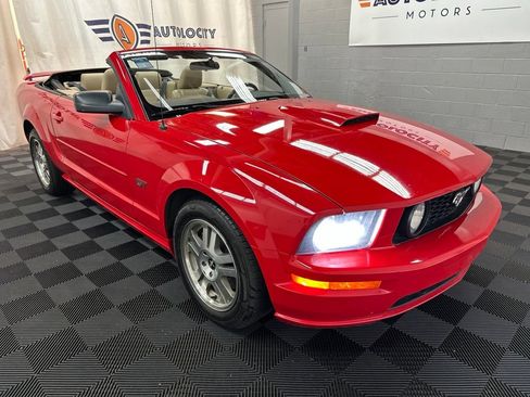 Used 2006 Ford Mustang GT Premium RWD image 11