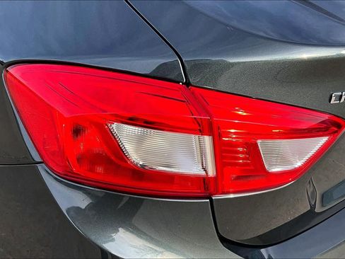 Used 2017 Chevrolet Cruze LT image 28