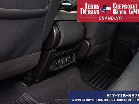 Used 2022 Chevrolet Silverado 2500 LT w/ Convenience Package image 20