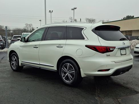 Used 2019 INFINITI QX60 Luxe w/ Essential Package image 4