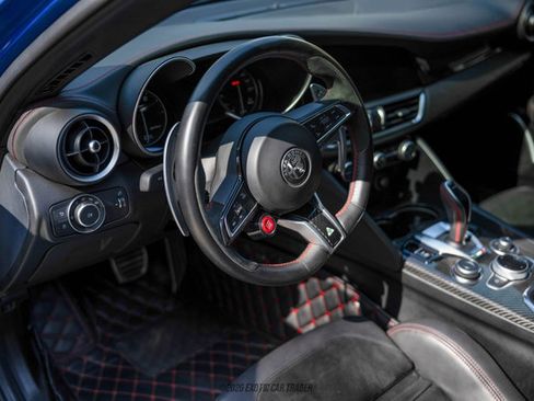 Used 2020 Alfa Romeo Giulia Quadrifoglio w/ Nero Edizione image 16