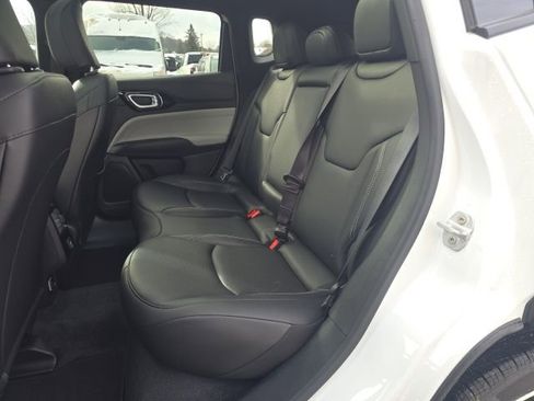 New 2026 Jeep Compass Limited image 27