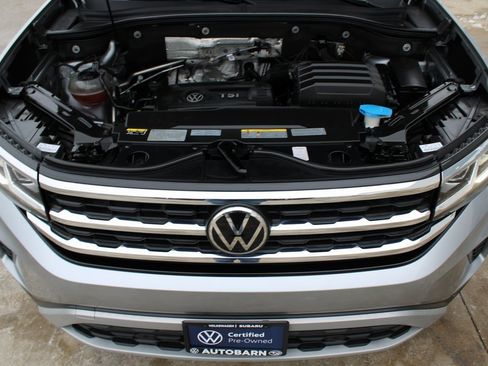 Certified 2021 Volkswagen Atlas Cross Sport SE image 29