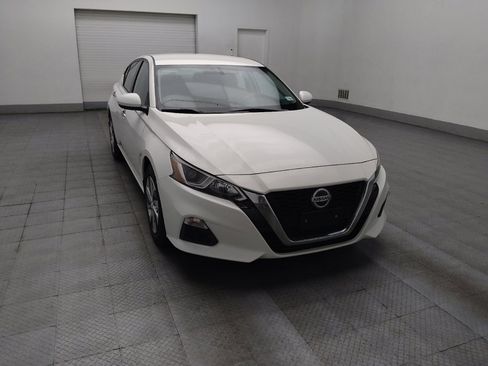 Used 2020 Nissan Altima 2.5 S FWD image 13