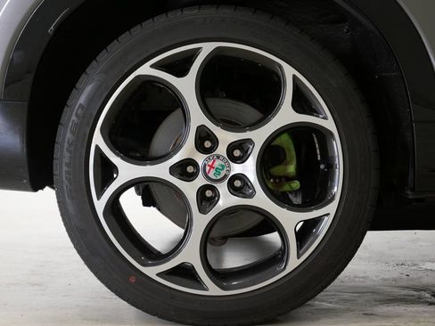Used 2024 Alfa Romeo Tonale Ti w/ Active Assist Package AWD/4WD image 10