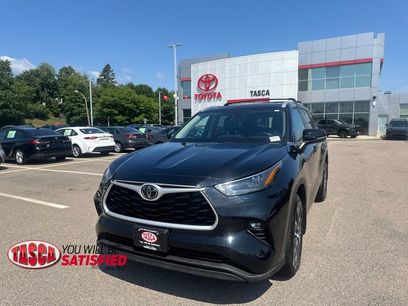 Used 2022 Toyota Highlander XLE