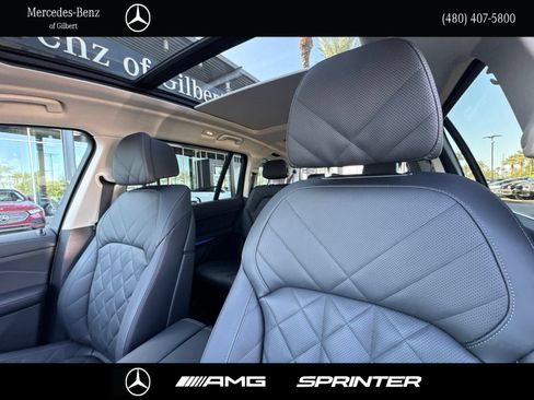 Used 2025 BMW X7 xDrive40i w/ Climate Comfort Package AWD/4WD image 16