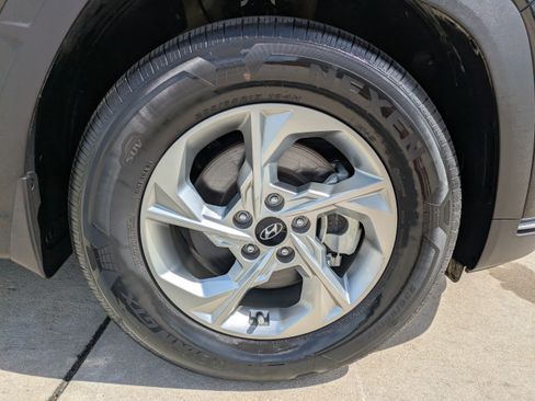 Certified 2024 Hyundai Tucson SEL FWD image 9