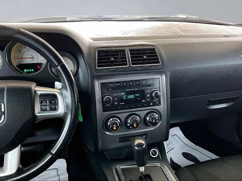 Used 2012 Dodge Challenger R/T RWD image 9