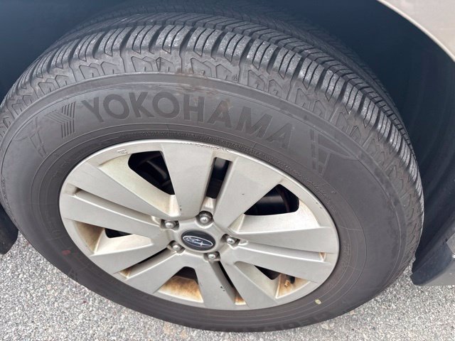 Used 2018 Subaru Outback 2.5i Premium AWD/4WD image 2
