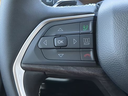 New 2026 Jeep Grand Cherokee Altitude image 24