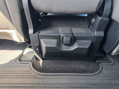 Used 2018 Ford F150 XLT AWD/4WD image 12