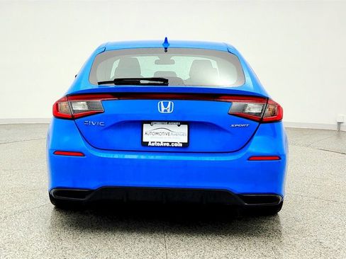 Used 2023 Honda Civic Sport image 6
