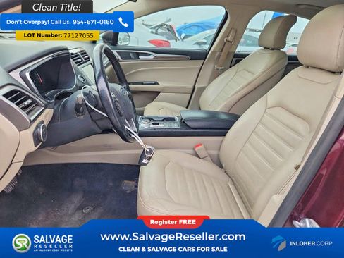 Used 2017 Ford Fusion SE w/ Fusion SE Technology Package image 5