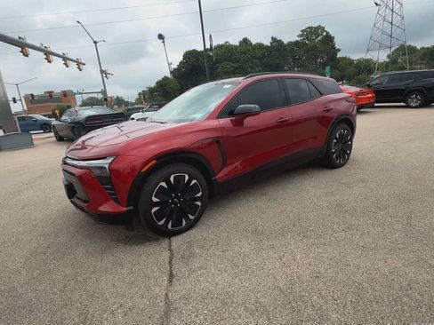 Certified 2024 Chevrolet Blazer EV RS RWD image 4