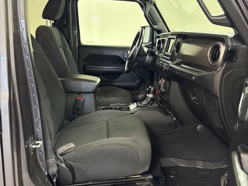 Used 2020 Jeep Wrangler Unlimited Sport w/ Technology Group image 30