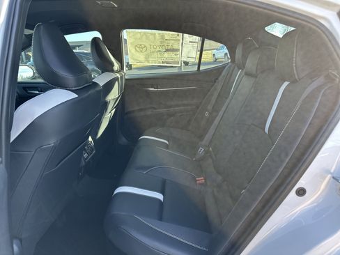 Used 2026 Toyota Camry SE image 31