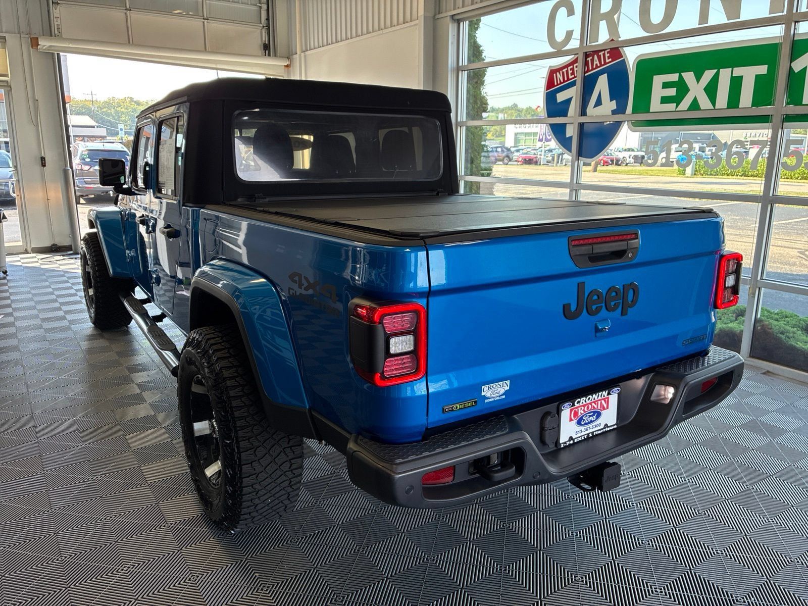 Used 2021 Jeep Gladiator Sport AWD/4WD image 4