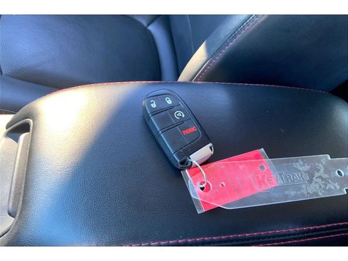 Used 2019 Dodge Journey GT image 12