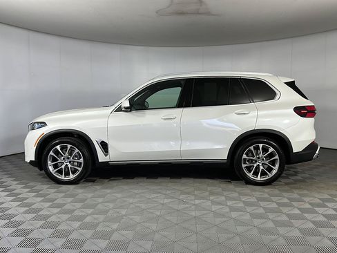 Used 2026 BMW X5 xDrive40i AWD/4WD image 6