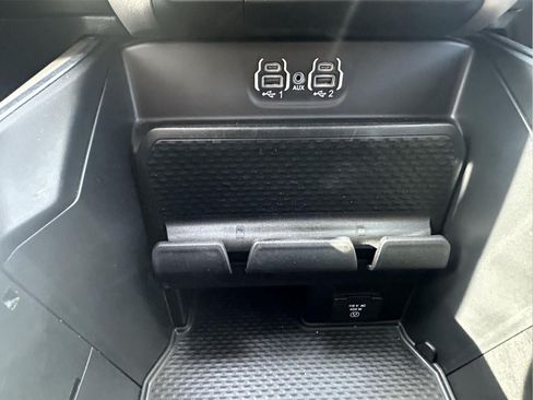 Used 2022 RAM 1500 Laramie AWD/4WD image 23