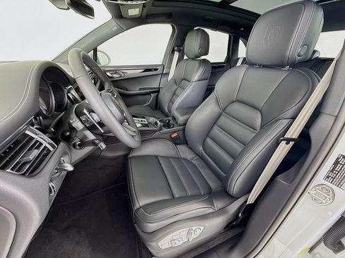 New 2026 Porsche Macan S image 5