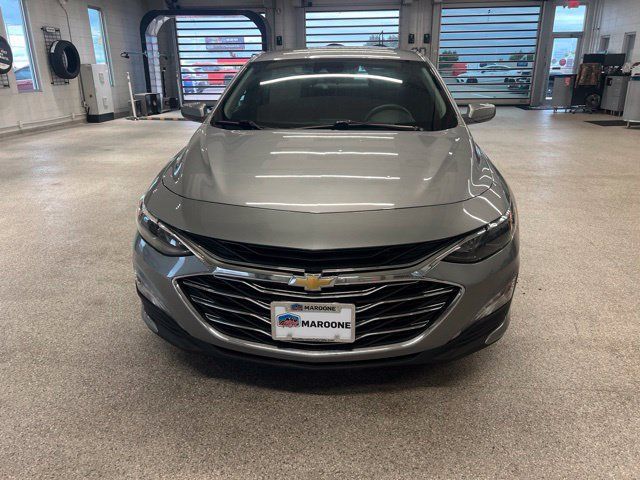 Used 2023 Chevrolet Malibu LT FWD image 2