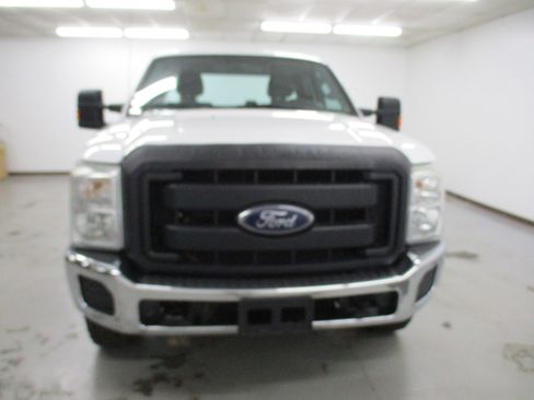 Used 2016 Ford F250 XL w/ Power Equipment Group image 8