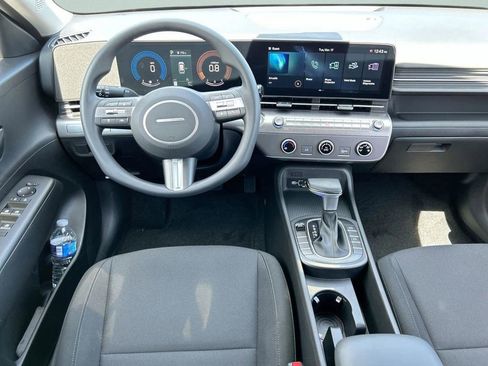 New 2026 Hyundai Kona SE FWD image 16