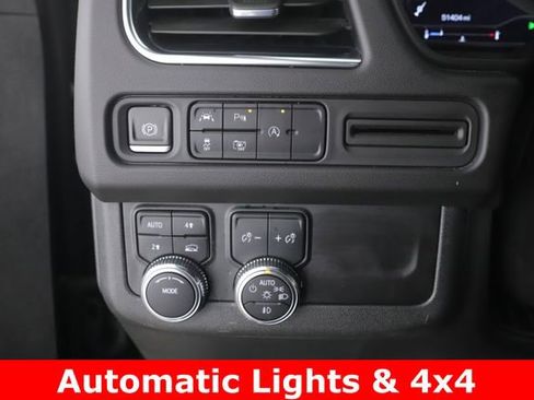 Used 2023 GMC Yukon SLT w/ SLT Premium Package AWD/4WD image 21