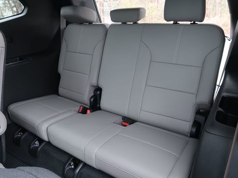 Certified 2026 GMC Acadia Elevation w/ Black Edition image 30