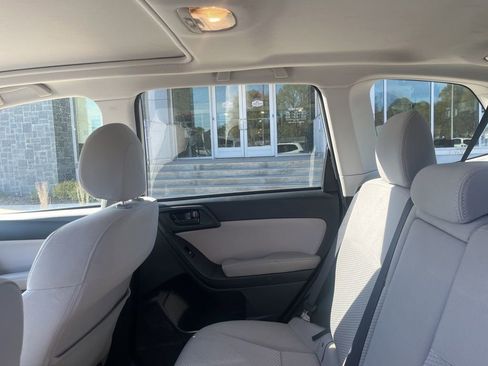 Used 2016 Subaru Forester 2.5i Premium image 10