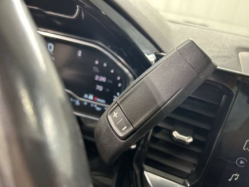 Used 2022 GMC Sierra 1500 Elevation AWD/4WD image 17