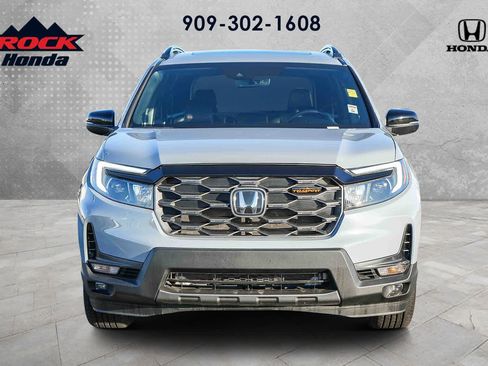 Certified 2022 Honda Passport TrailSport image 2