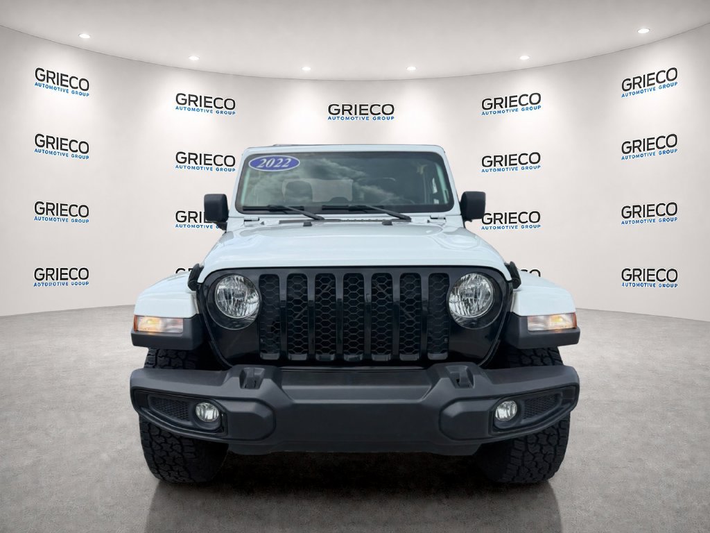 Used 2022 Jeep Gladiator Sport AWD/4WD image 2