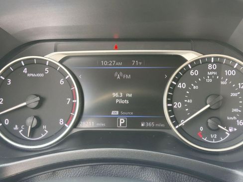 Used 2025 Nissan Sentra SV FWD image 16