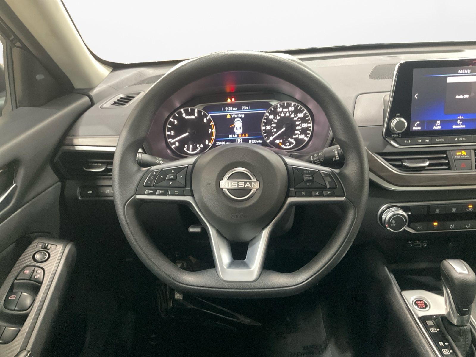 Used 2025 Nissan Altima 2.5 SV FWD image 14