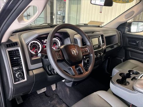 Used 2018 RAM 1500 Express w/ Black Ram 1500 Express Group image 8