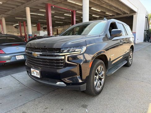 Used 2023 Chevrolet Tahoe LT w/ Luxury Package AWD/4WD image 3