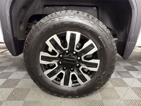 New 2026 GMC Sierra 2500 Denali Ultimate AWD/4WD image 16