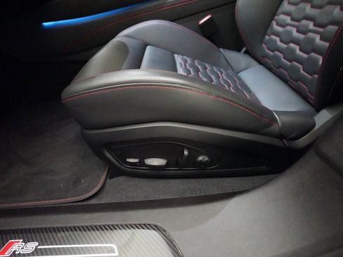 Used 2022 Audi RS e-tron GT image 17